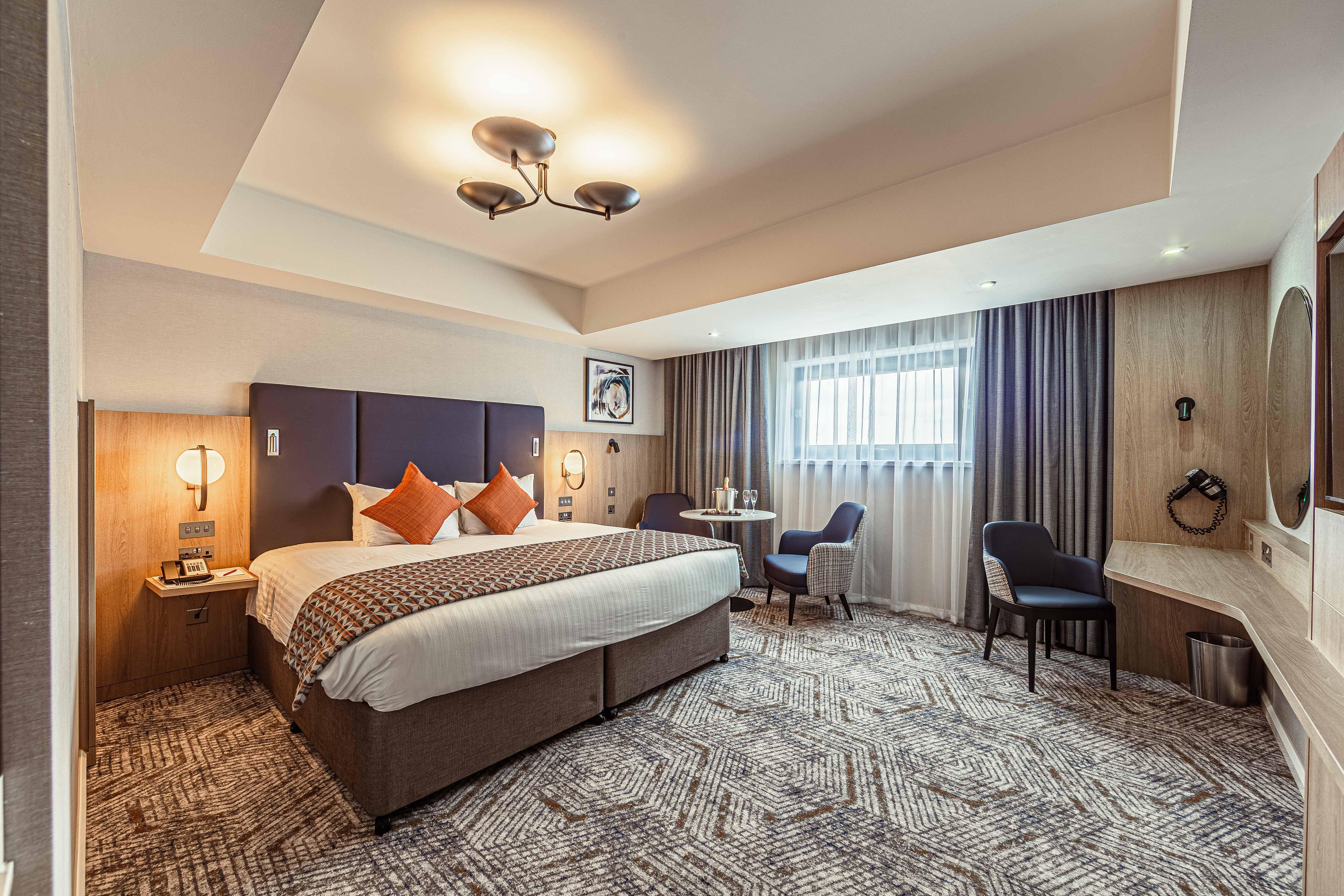 Hotel Crowne Plaza Reading Exterior foto