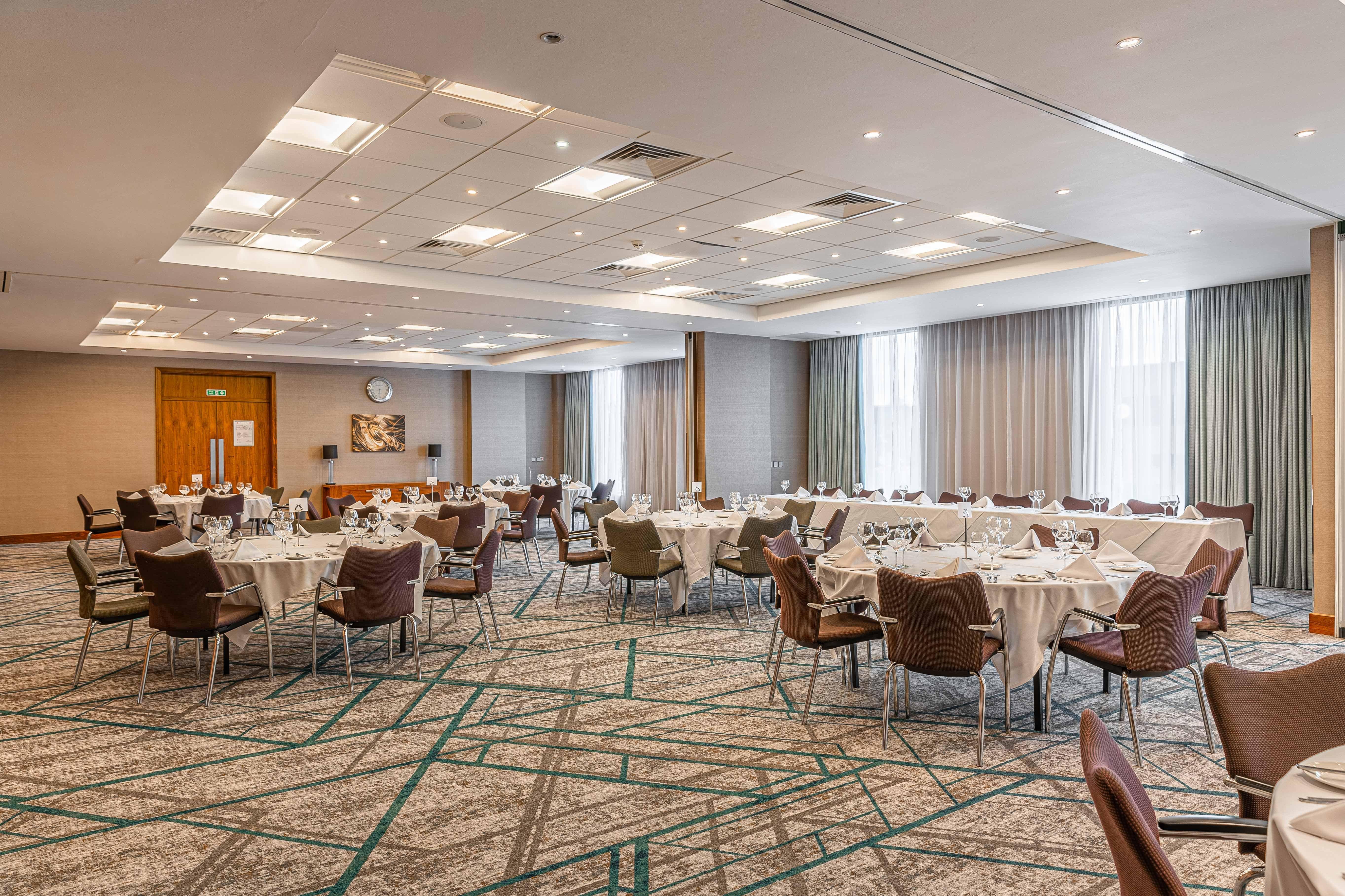 Hotel Crowne Plaza Reading Exterior foto