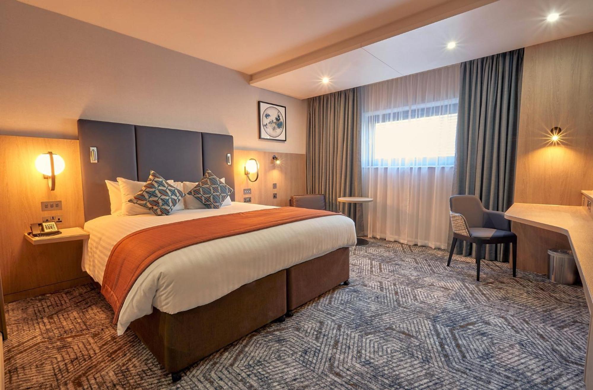 Hotel Crowne Plaza Reading Exterior foto